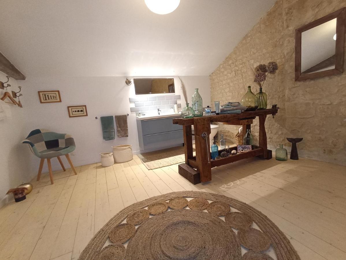 Gite De Charme Dans Ancienne Seigneurie Le Pin-Saint-Denis Kültér fotó